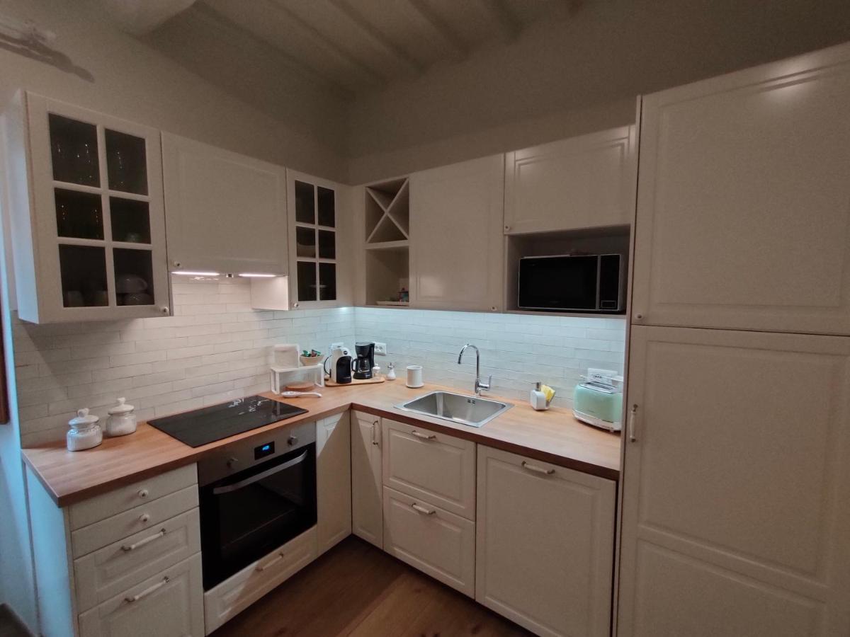 206 Cavour House Apartment