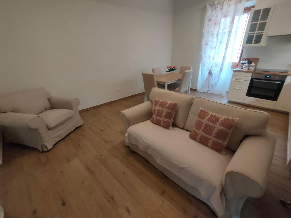 Apartment 206 Cavour House *