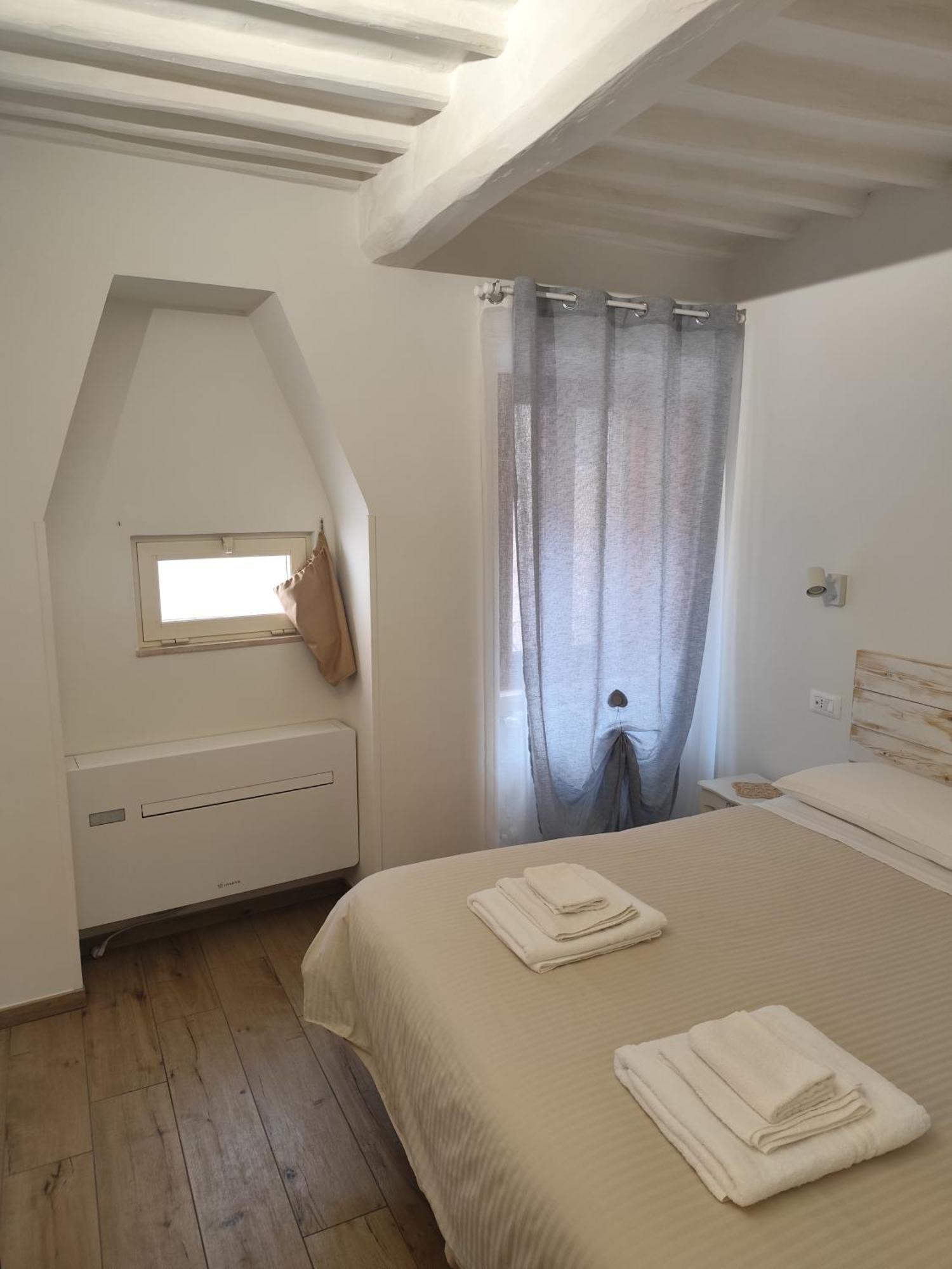 Apartment 206 Cavour House *
